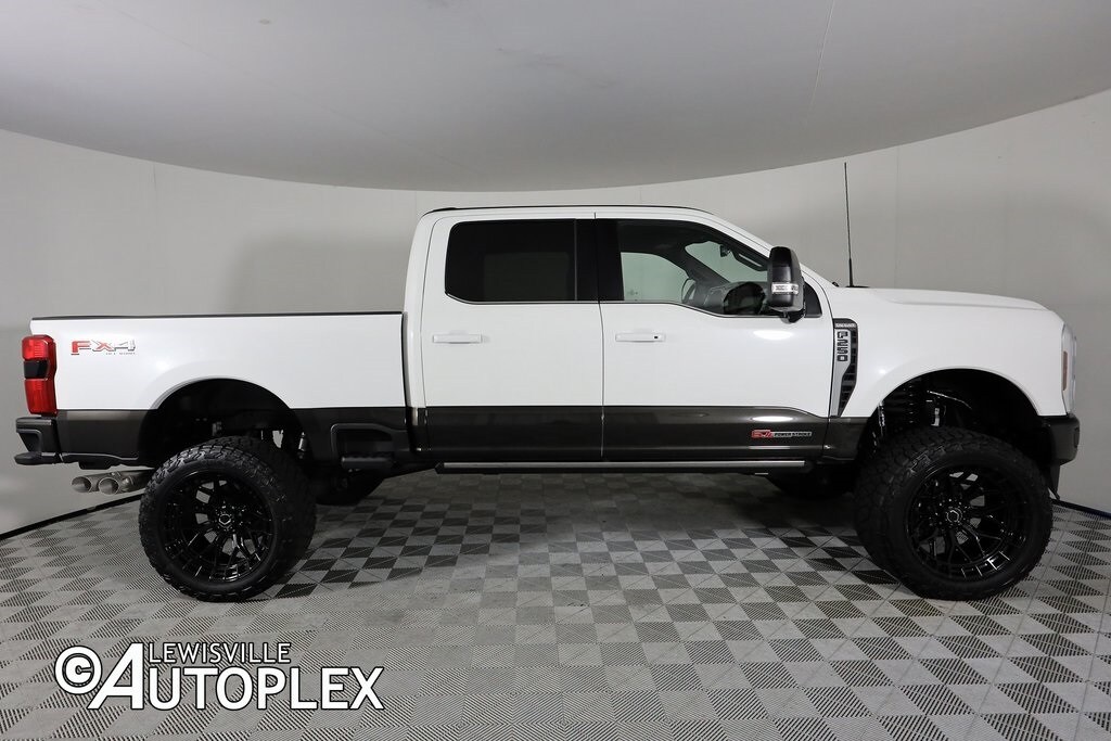 2025 Ford F-250 King Ranch photo 4