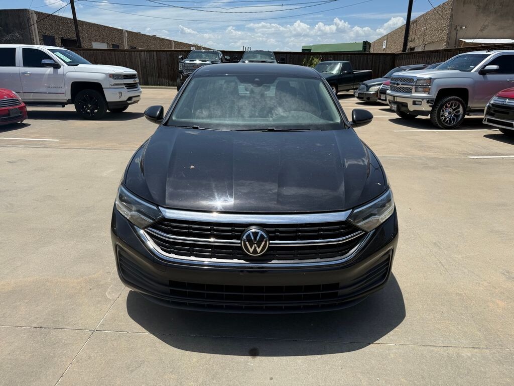 Used 2024 Volkswagen Jetta 1.5T SE Sedan