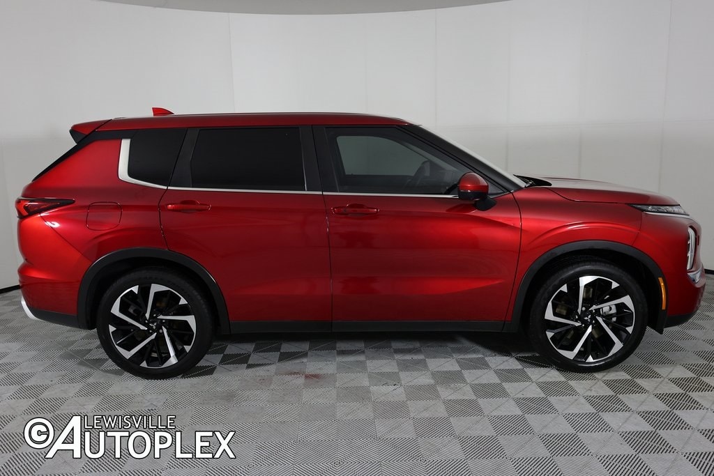 Used 2022 Mitsubishi Outlander SE SUV