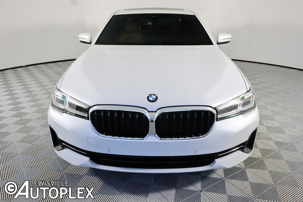 2023 Bmw 530i Sedan photo 2