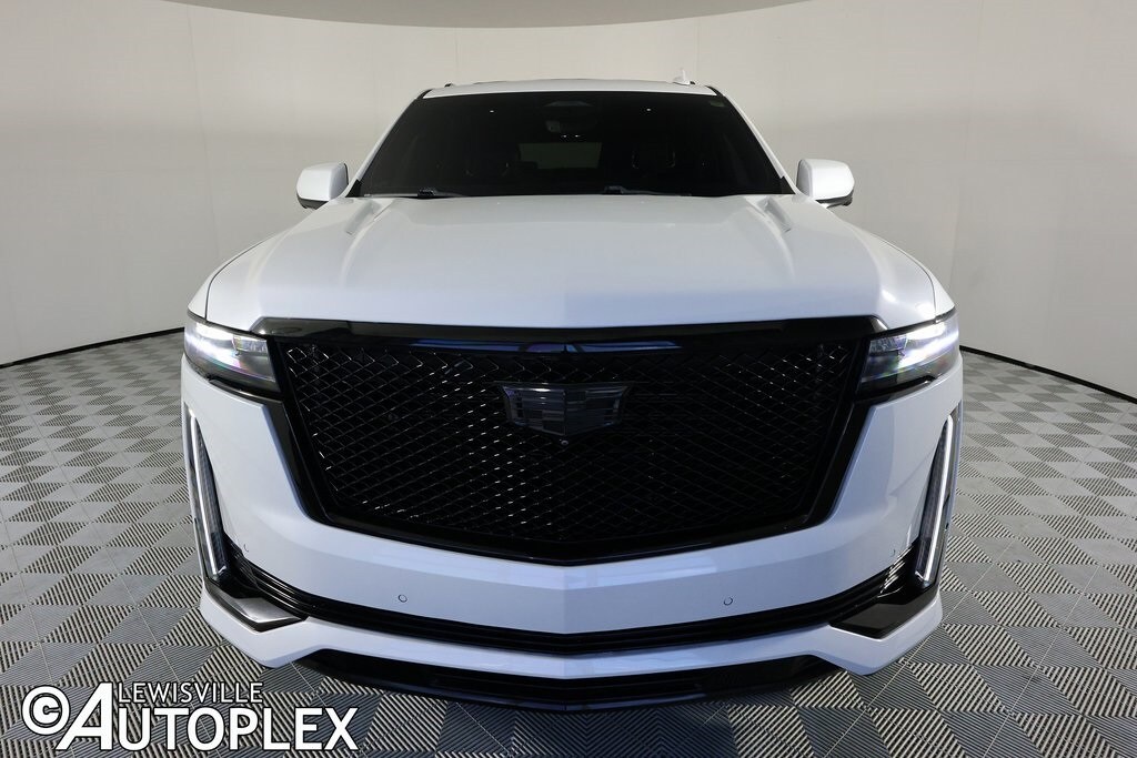 2021 Cadillac Escalade Sport photo 2