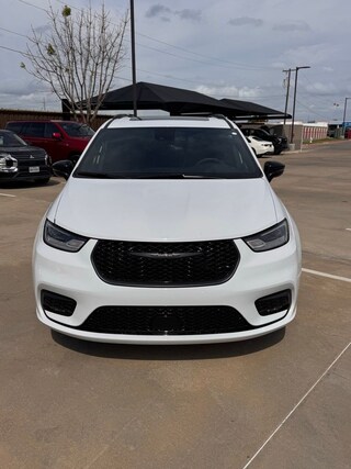 2025 Chrysler Pacifica