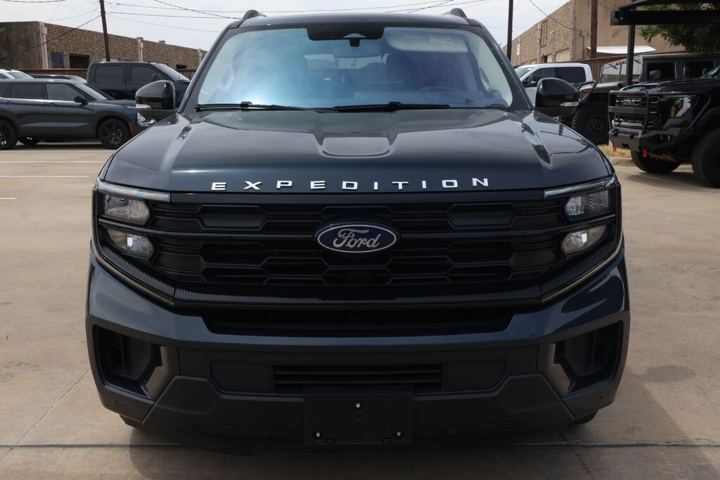 Used 2025 Ford Expedition Active SUV