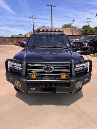 2018 Toyota Land Cruiser