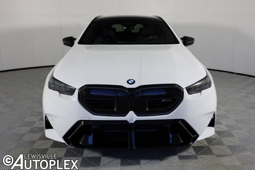 2026 Bmw M5 5 Touring photo 2