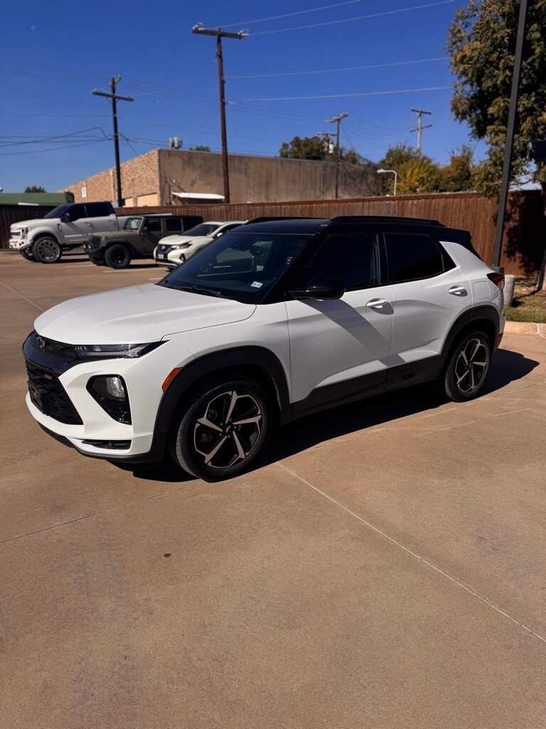 2022 Chevrolet Trailblazer RS photo 2