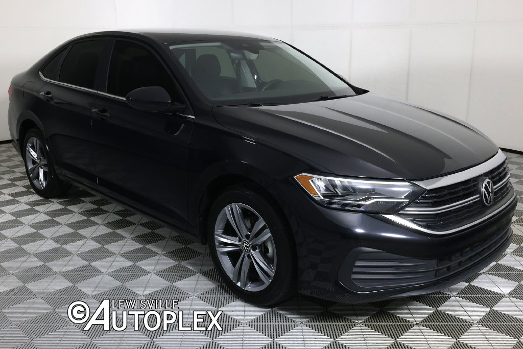 Used 2024 Volkswagen Jetta 1.5T SE Sedan