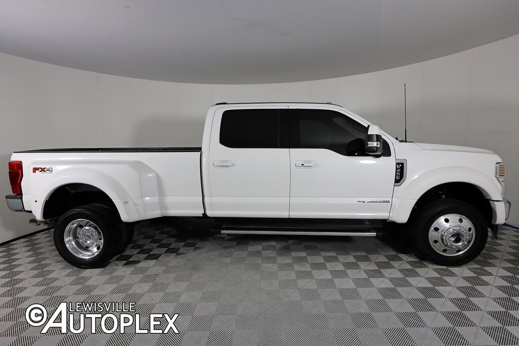 2022 Ford F-450 Lariat photo 2