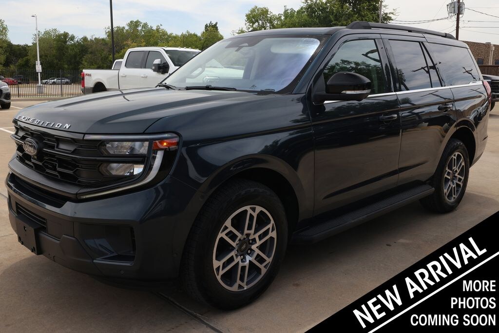 Used 2025 Ford Expedition Active SUV