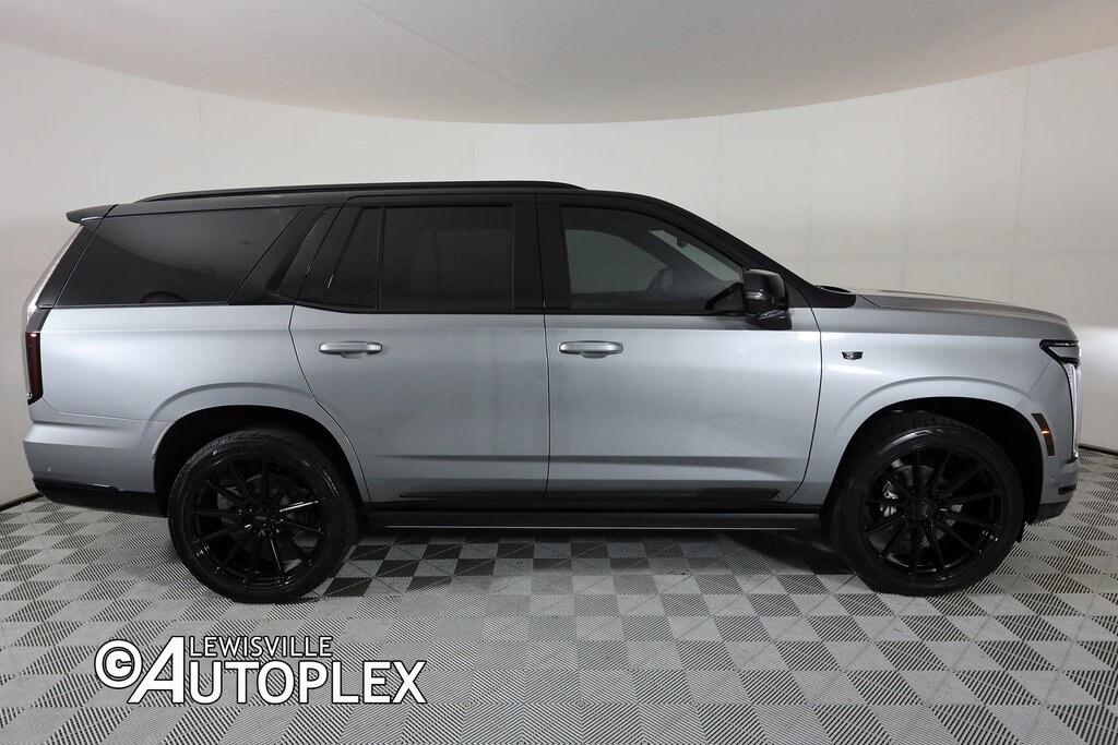 2025 Cadillac Escalade Sport photo 3