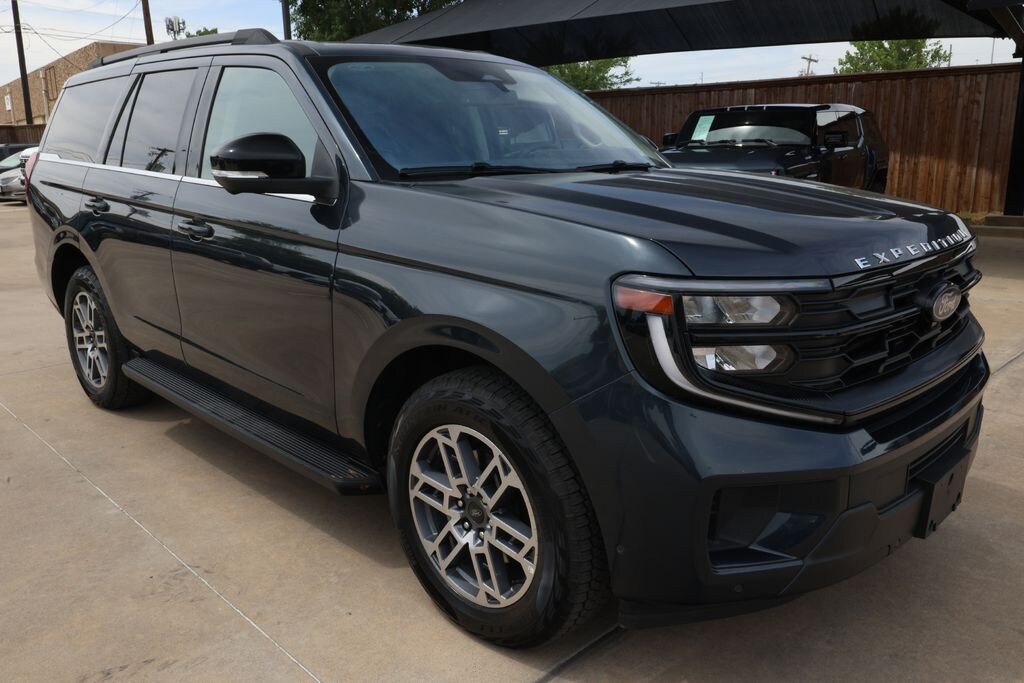 Used 2025 Ford Expedition Active SUV