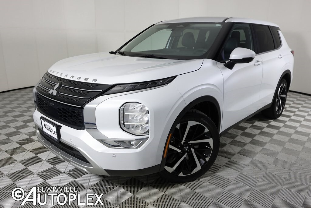 Used 2024 Mitsubishi Outlander SE SUV