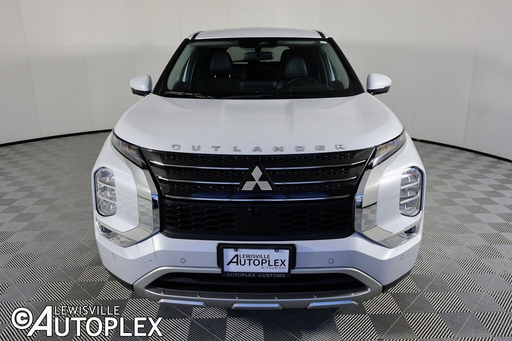 Used 2024 Mitsubishi Outlander SE SUV