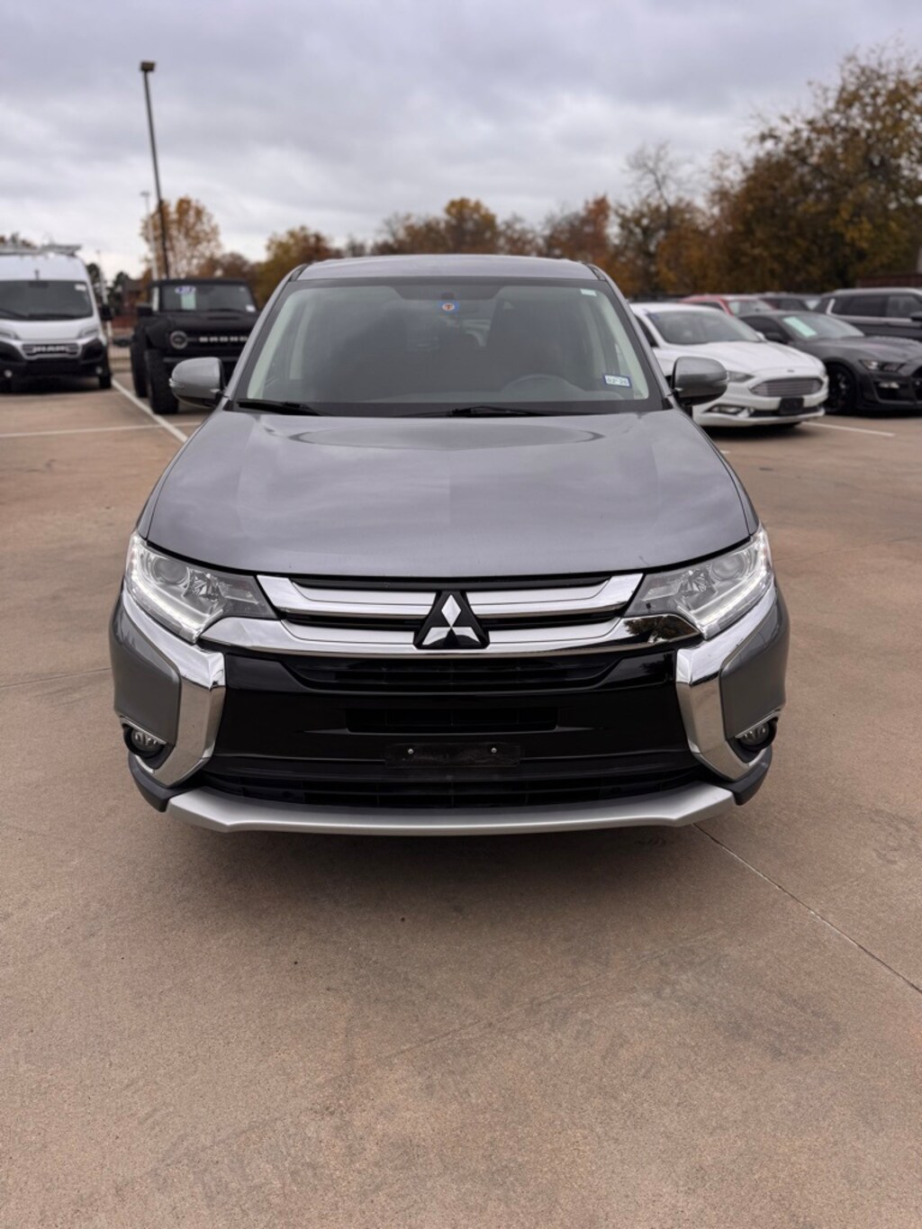 Used 2018 Mitsubishi Outlander SE SUV
