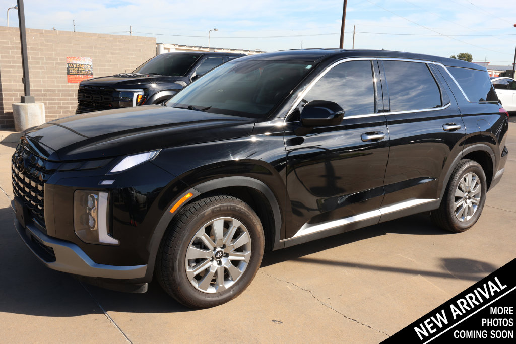 Used 2025 Hyundai Palisade SE SUV