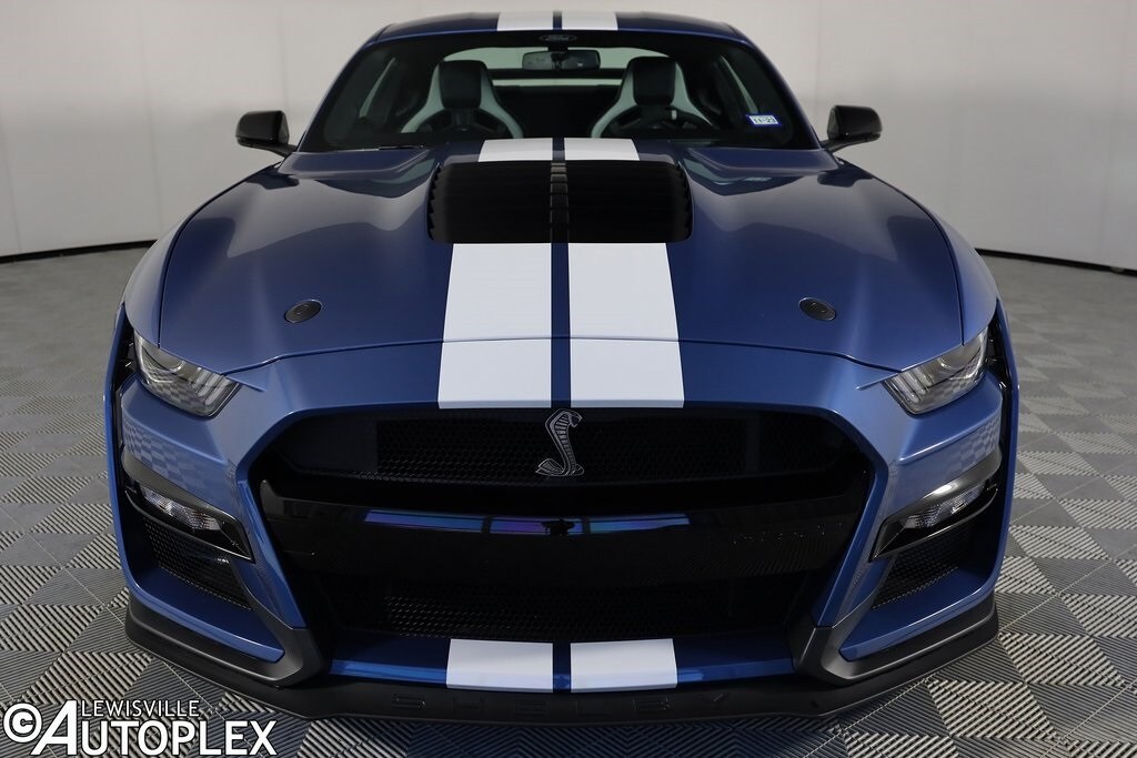 2021 Ford Mustang Shelby GT500 photo 2