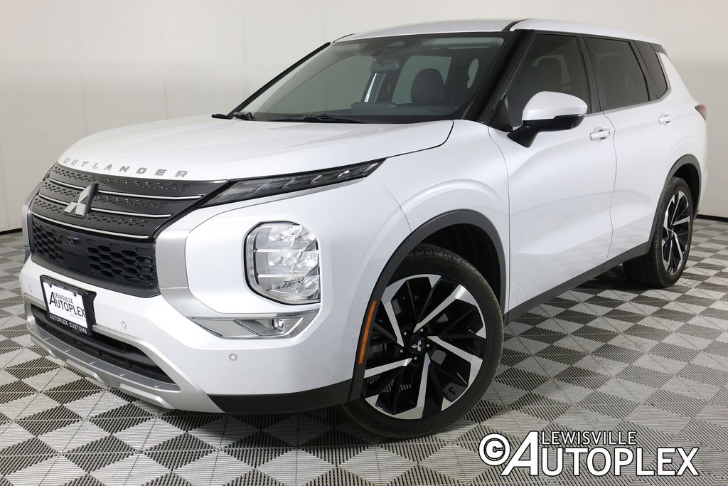 2023 Mitsubishi Outlander SUV 
