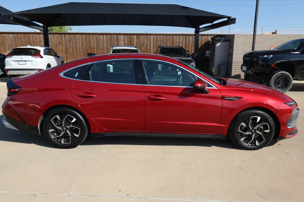 Used 2025 Hyundai Sonata SEL Sedan