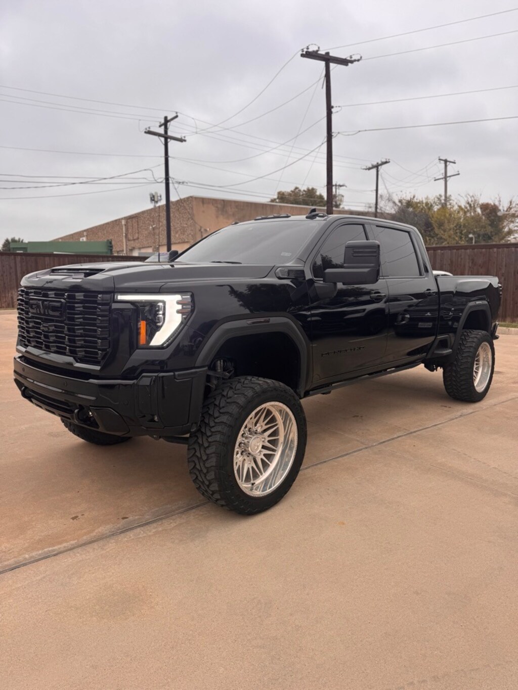 Used 2024 GMC Sierra 2500HD Denali Truck
