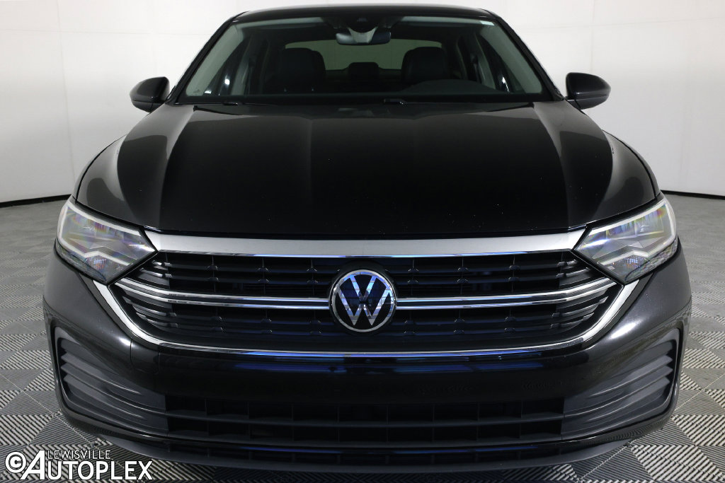 Used 2024 Volkswagen Jetta 1.5T SE Sedan