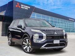2026 Mitsubishi Outlander SE SUV