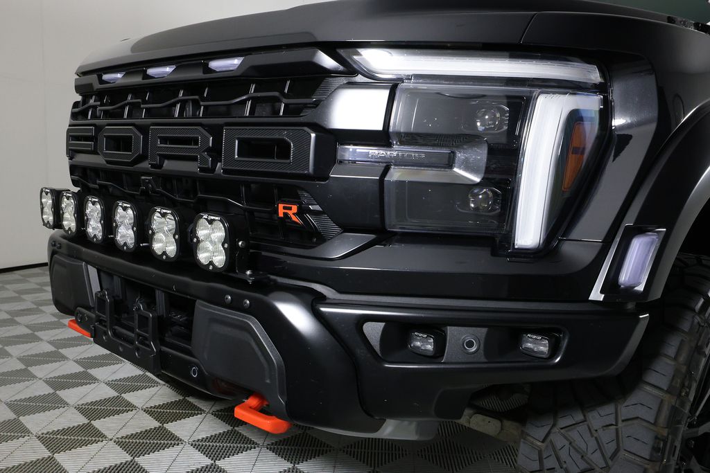 2026 Ford F-150 Raptor - Photo 17