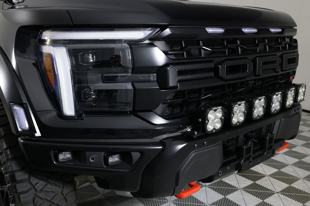 2026 Ford F-150 Raptor - Photo 18