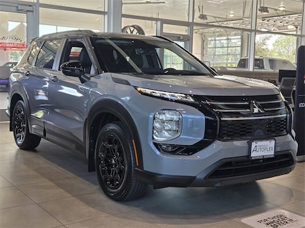 2025 Mitsubishi Outlander Trail Edition SUV