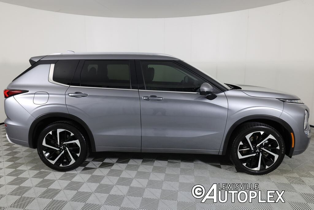Used 2024 Mitsubishi Outlander SEL SUV
