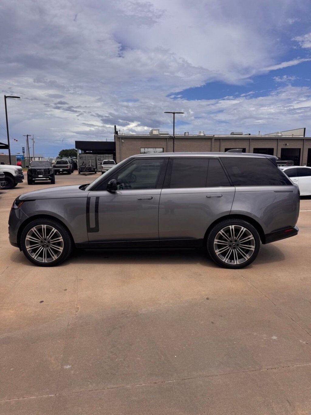 Used 2024 Land Rover Range Rover P530 SE SUV