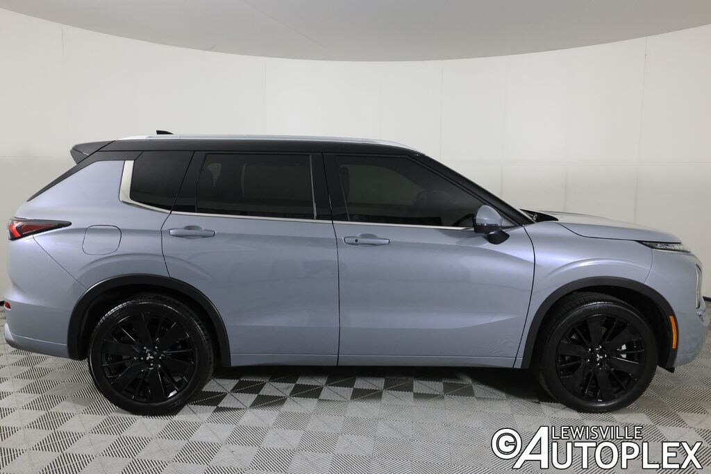 Used 2025 Mitsubishi Outlander SEL SUV
