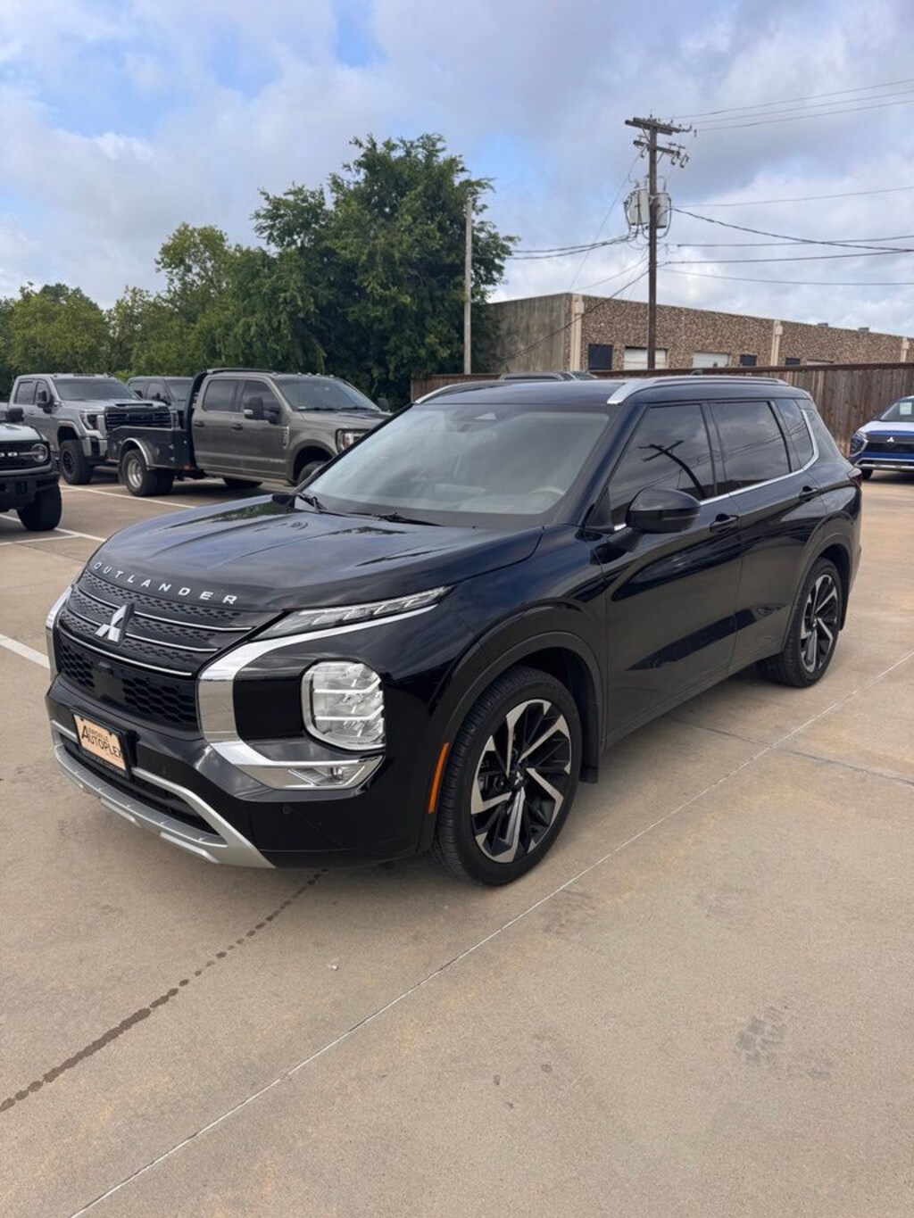 Used 2024 Mitsubishi Outlander SEL SUV