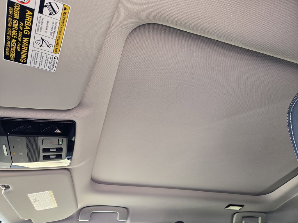 2026 Mitsubishi Outlander SEL - Photo 20