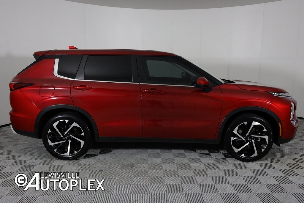 Used 2022 Mitsubishi Outlander SE CUV