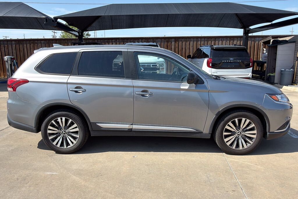 Used 2020 Mitsubishi Outlander ES CUV