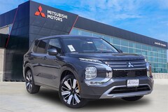 2025 Mitsubishi Outlander SE SUV