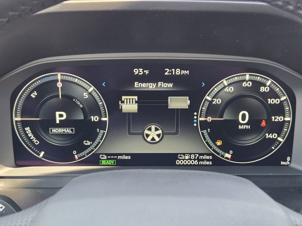 2025 Mitsubishi Outlander Plug-in Hybrid SE - Photo 11