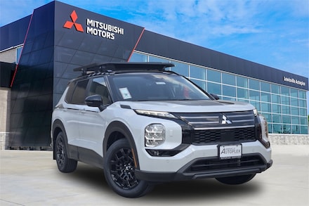2025 Mitsubishi Outlander Trail Edition SUV