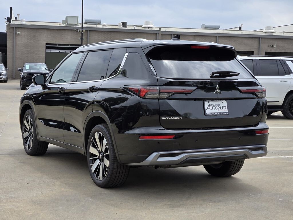 New 2026 Mitsubishi Outlander SEL SUV