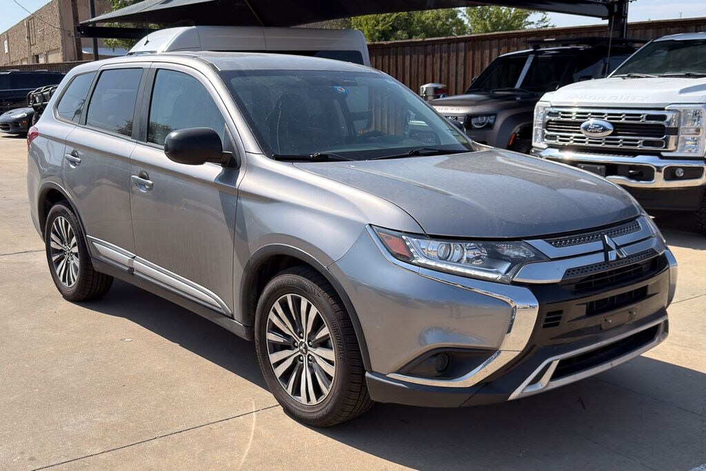 Used 2020 Mitsubishi Outlander ES CUV
