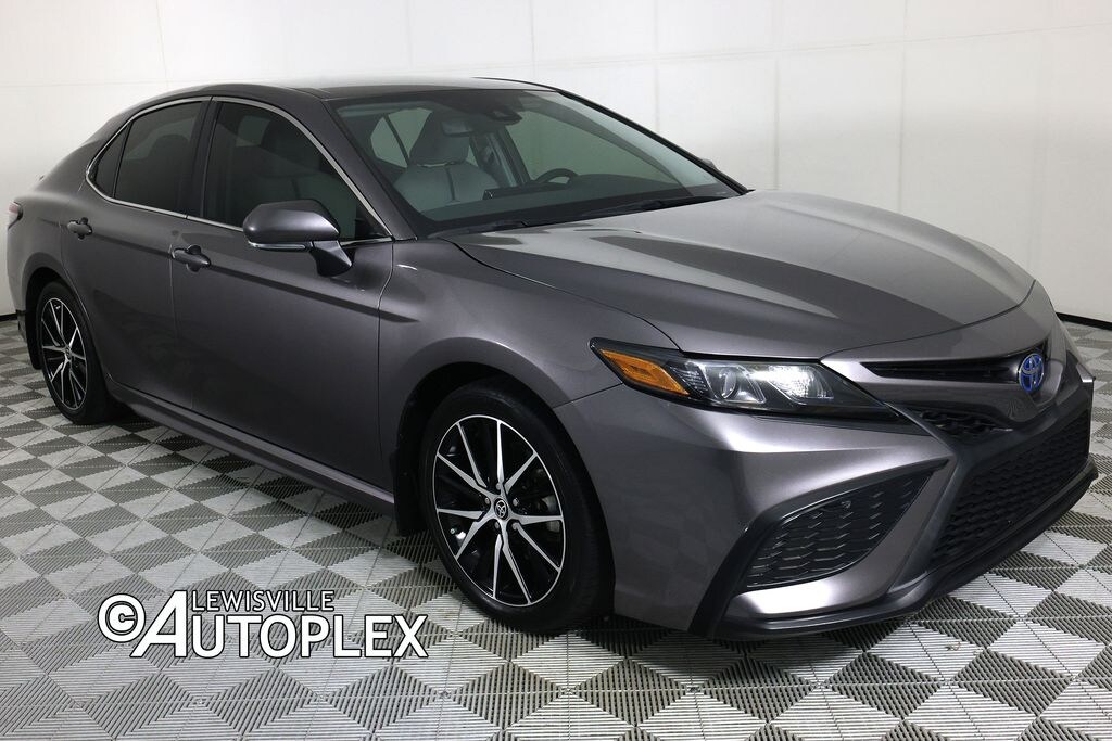 Used 2023 Toyota Camry Hybrid SE Sedan