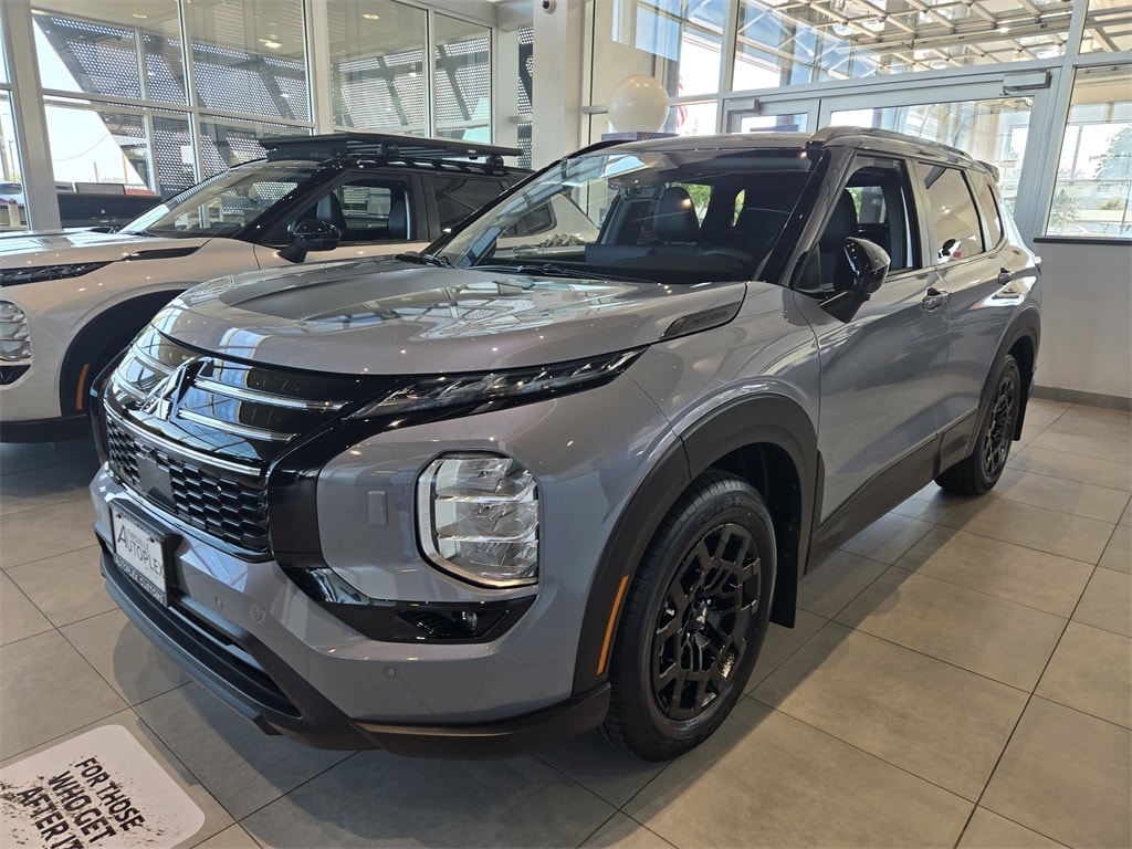 New 2025 Mitsubishi Outlander Trail Edition SUV