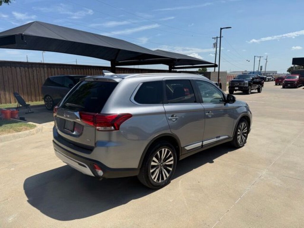 Used 2020 Mitsubishi Outlander CUV