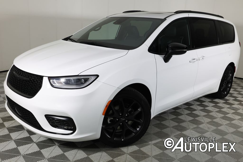 2025 Chrysler Pacifica
