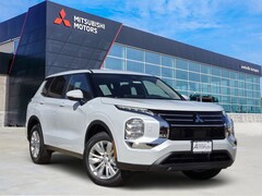 2026 Mitsubishi Outlander ES SUV