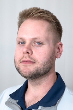 Staff member Jason Severino from ID_2ed7c1e3a74d