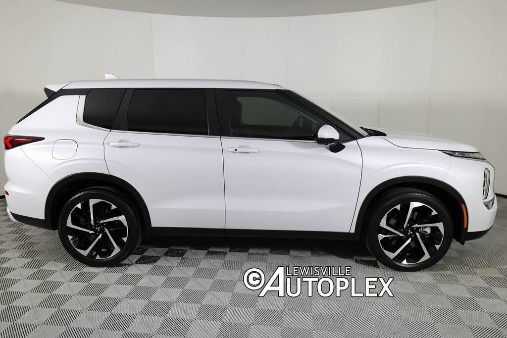 Used 2023 Mitsubishi Outlander SE SUV
