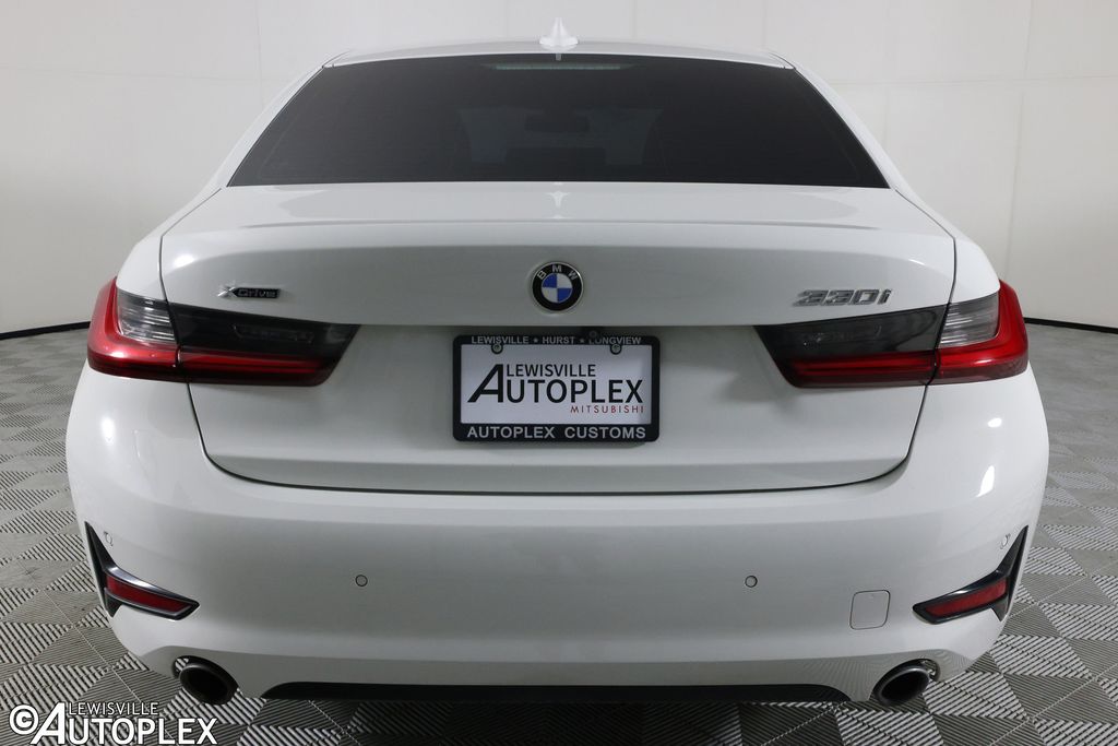 2020 BMW 3 Series 330i - Photo 6