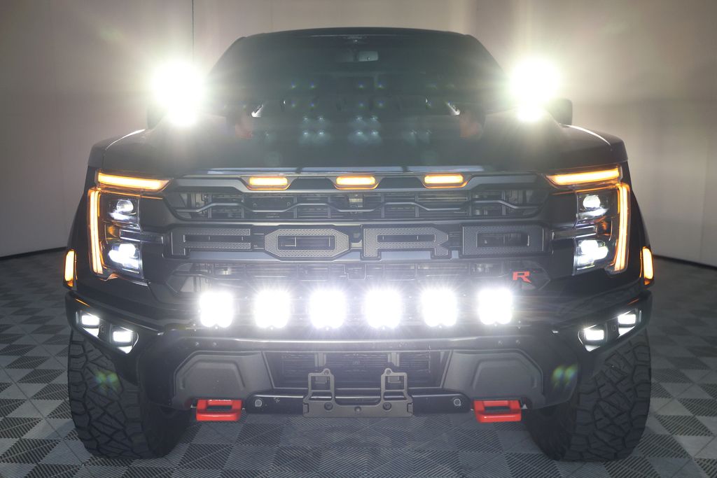 2026 Ford F-150 Raptor - Photo 13