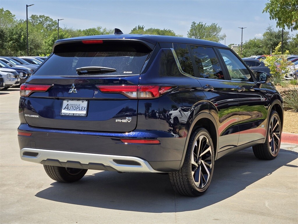 2025 Mitsubishi Outlander PHEV SE photo 4